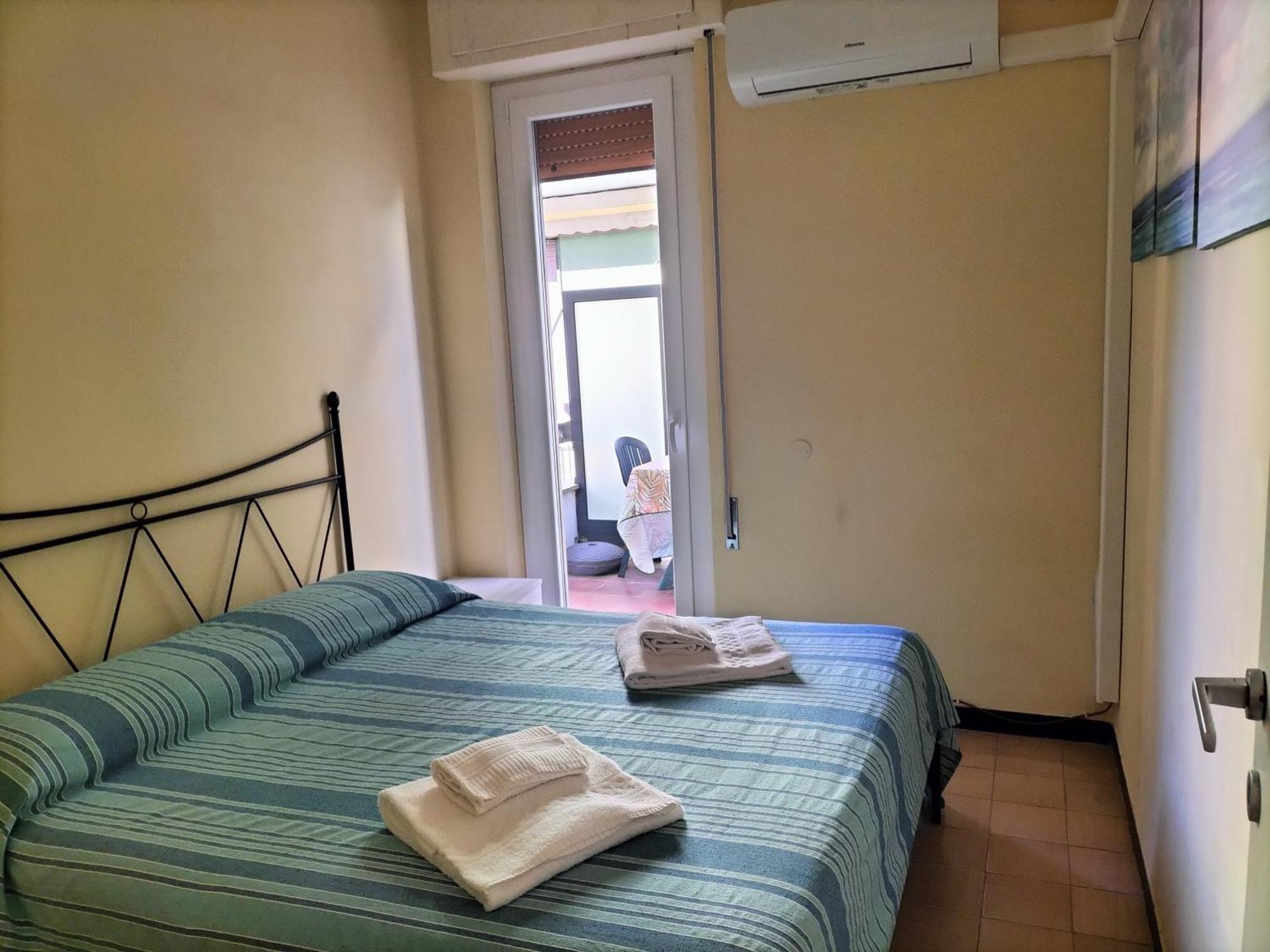 Mae'S Apartment Монтеросо ал Маре Екстериор снимка