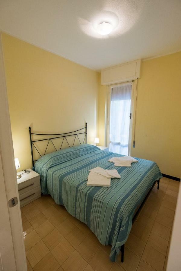Mae'S Apartment Монтеросо ал Маре Екстериор снимка